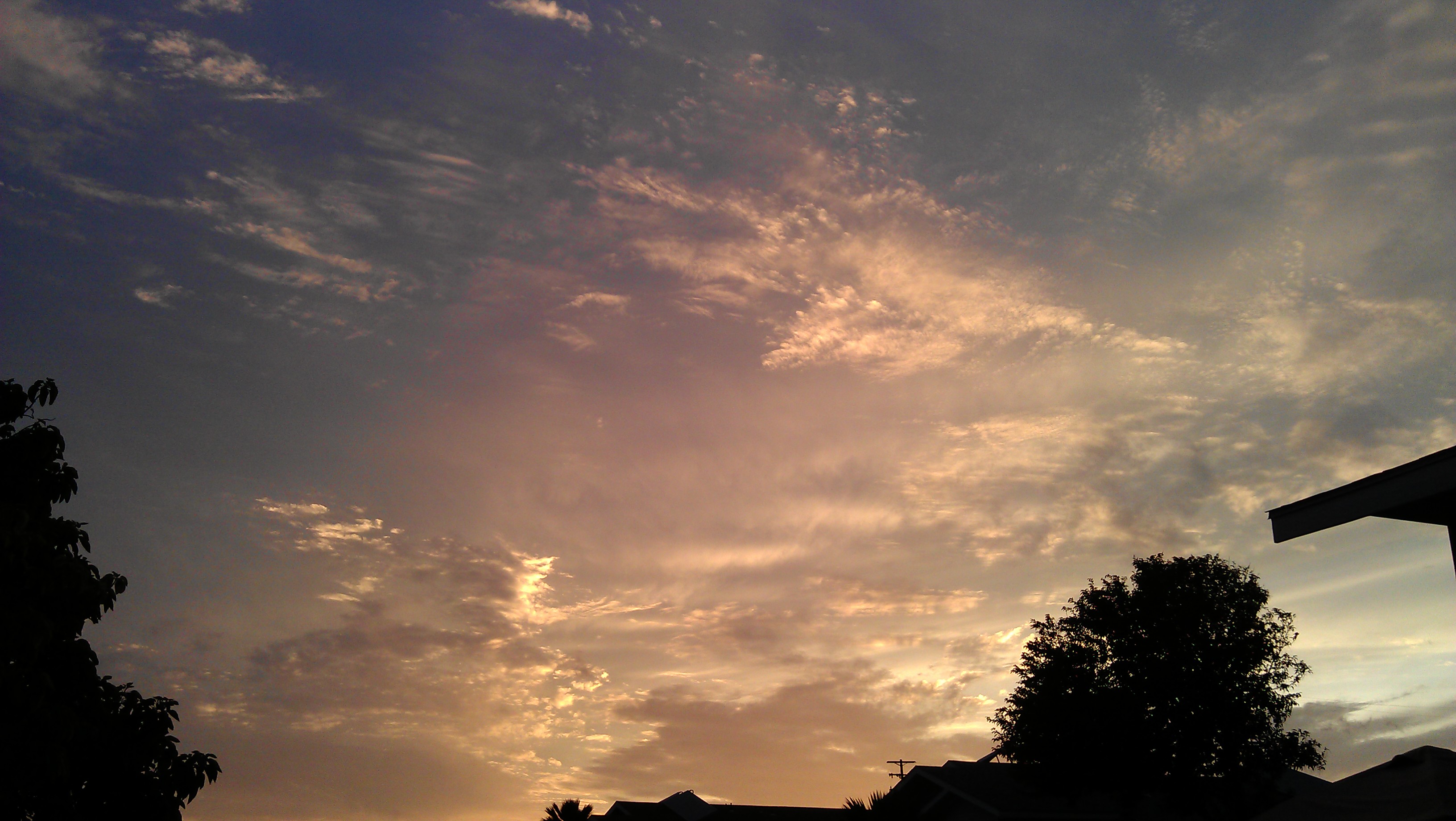 4/7/2012 glowing golden sunset