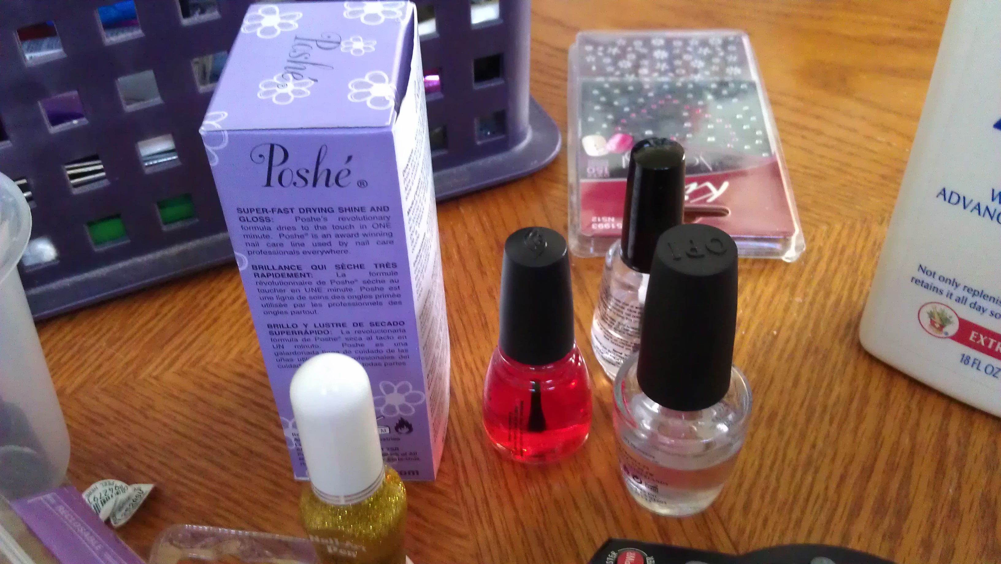 4/18/2012 painting my nails