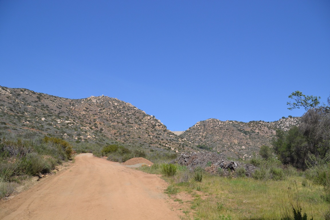 Blue Sky hiking to the dam, Lake Ramona