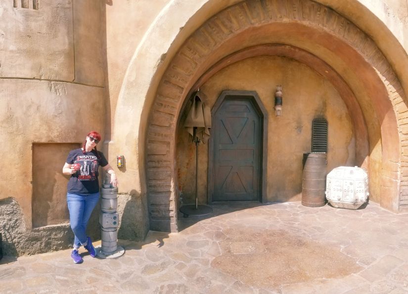 galaxy's edge batuu doorway